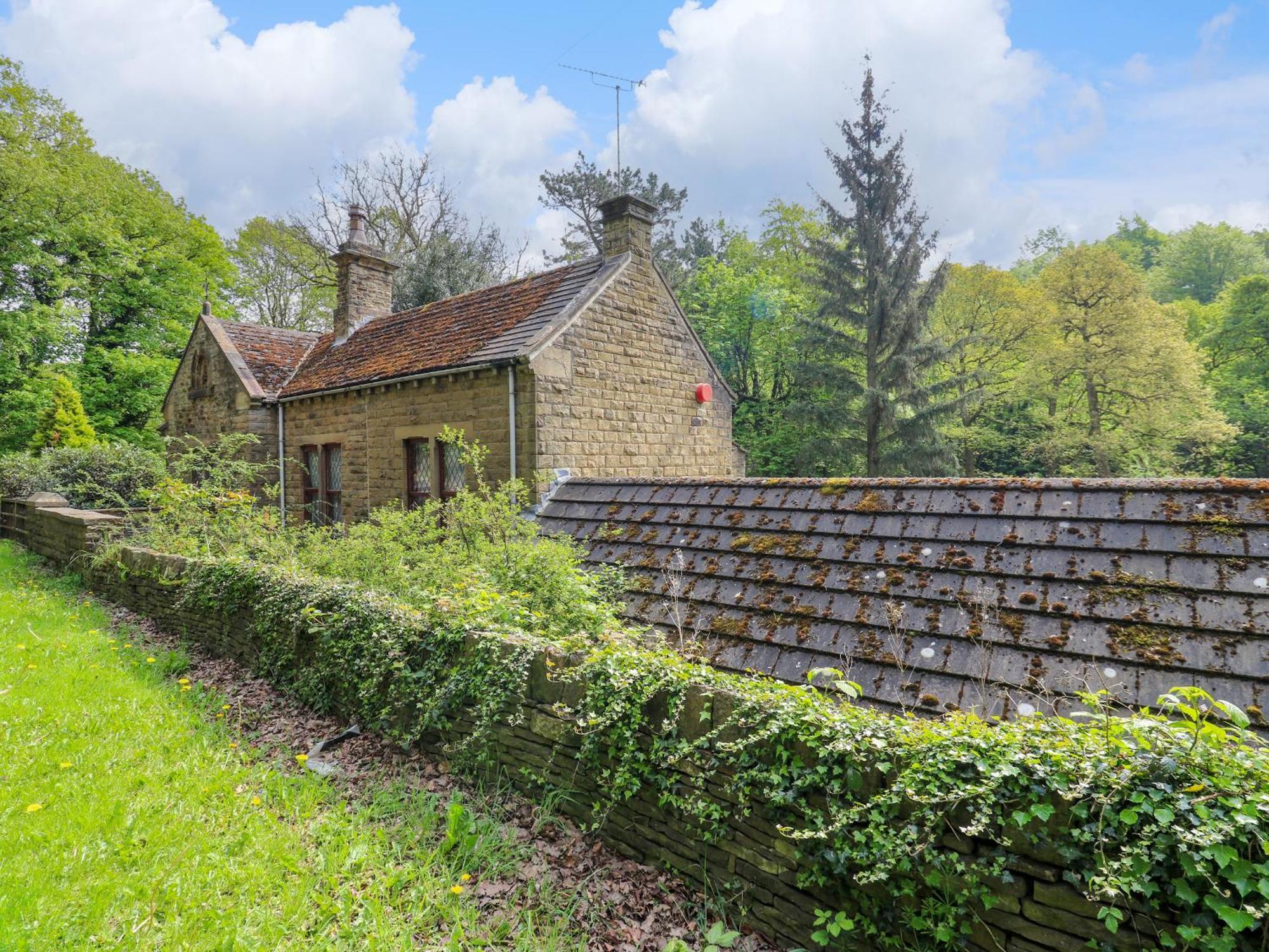 Highwood Lodge Huddersfield Exterior foto